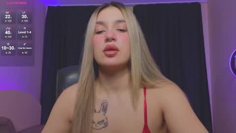 Snapshot of roxychilli chatting on October 2025 08:40:02 PM Roxy online show from October 2025 08:40:02 PM