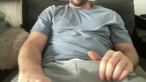 Snapshot of roythegil chatting on November 2025 05:15:02 PM roythegil online show from November 2025 05:15:02 PM