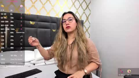 RubbyTaylor online show from October 2025 12:38:01 PM