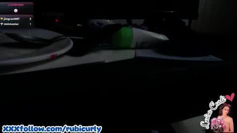 Snapshot of rubi_curly chatting on February 2025 09:26:02 PM rubi curly online show from February 2025 09:26:02 PM