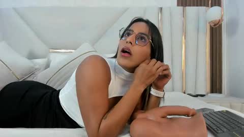 rubi  online show from September 2025 01:11:02 PM