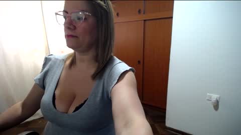 Snapshot of rubi_sweett chatting on December 2024 05:57:01 PM rubi online show from December 2024 05:57:01 PM