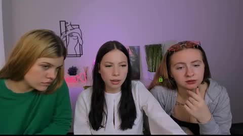 ruby_lay online show from September 2025 09:10:02 AM