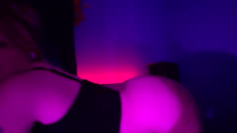 ruby_rogu3 online show from November 2025 03:50:02 AM