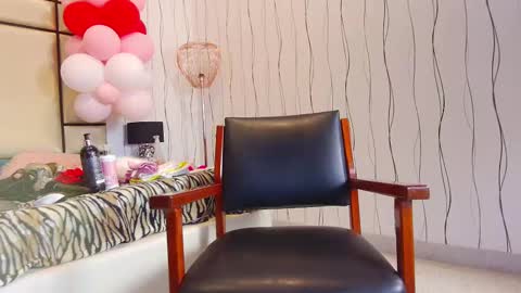 Ruby bonnet online show from February 2025 01:08:02 PM