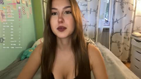 Leslie online show from September 2025 02:41:02 PM