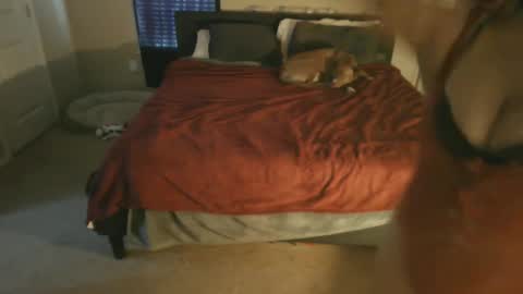 rubygoldbbyy online show from September 2025 04:00:02 PM