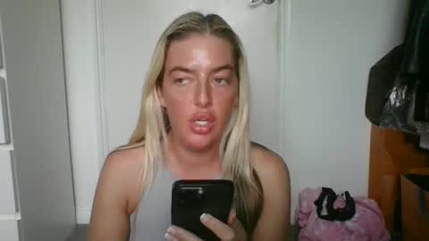 rubyredxxxoxxx online show from December 2024 01:32:02 PM