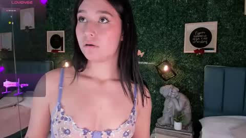 Snapshot of rubyvixxen_ chatting on October 2025 04:35:02 AM Ruby online show from October 2025 04:35:02 AM