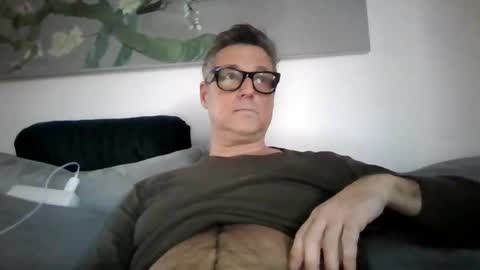 rudeski online show from February 2025 04:20:02 PM