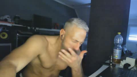 Snapshot of ruffi77 chatting on January 2025 12:15:02 PM Chico que rico Caliente online show from January 2025 12:15:02 PM