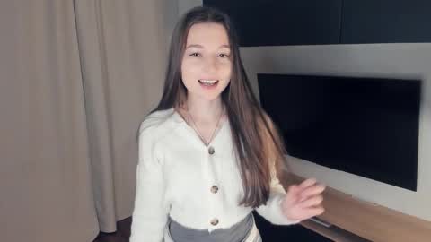 Maia online show from November 2025 05:26:01 PM