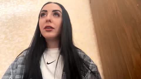 Cindy online show from November 2025 08:37:02 AM