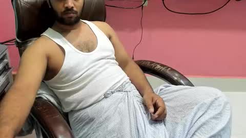 rwb17 online show from October 2025 04:30:01 AM