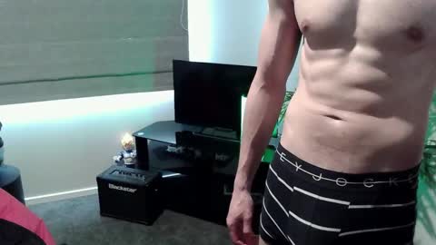 Snapshot of ryan_chatter chatting on November 2025 01:39:02 AM Ryan online show from November 2025 01:39:02 AM