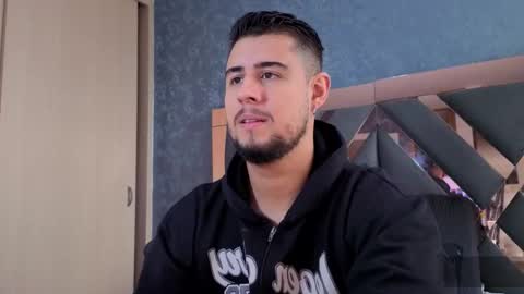 R Y A N online show from October 2025 01:54:01 PM