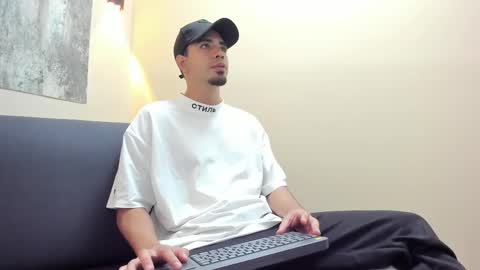 Snapshot of ryan_paterson chatting on October 2025 04:37:01 PM Ryan online show from October 2025 04:37:01 PM