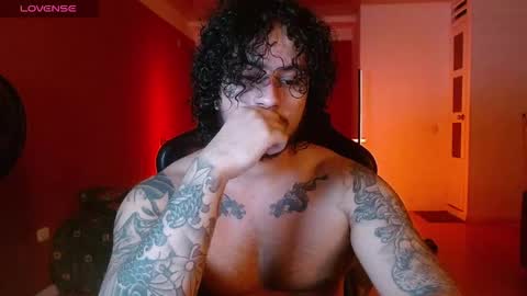 Snapshot of ryan_warren18 chatting on October 2025 04:58:01 AM RYAN online show from October 2025 04:58:01 AM