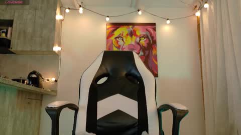 Snapshot of ryann_blue_ chatting on September 2025 11:20:01 PM Ryan Blue ig ryannblue online show from September 2025 11:20:01 PM