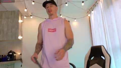 Snapshot of ryann_blue_ chatting on October 2025 07:34:02 PM Ryan Blue ig ryannblue online show from October 2025 07:34:02 PM