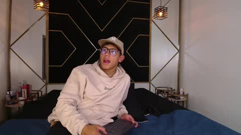 Snapshot of ryanpricee chatting on October 2025 04:24:01 AM RyanPricee online show from October 2025 04:24:01 AM