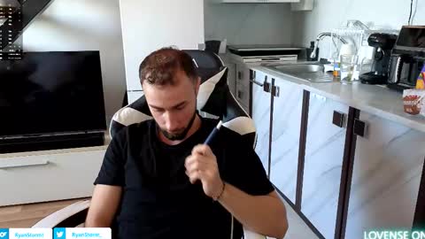 ryanstorm1 online show from October 2025 09:10:01 AM