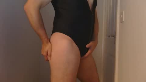 Snapshot of s33you123 chatting on December 2024 03:21:01 PM s33you123 online show from December 2024 03:21:01 PM