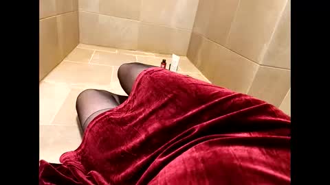 Snapshot of s_xp__ chatting on December 2025 05:52:02 PM s_xp__ online show from December 2025 05:52:02 PM