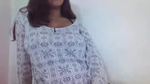 Jeane online show from February 2025 02:41:01 PM