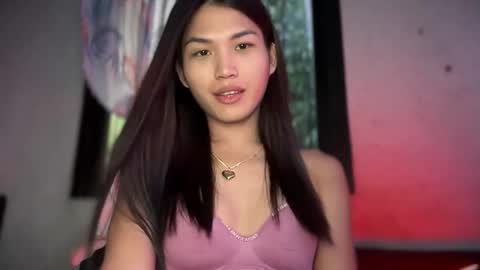 Nadine online show from November 2025 05:06:01 AM