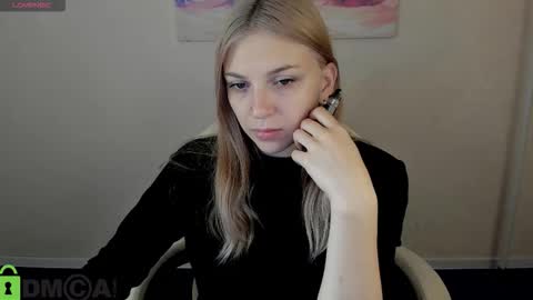 sabrina_moun online show from September 2025 01:17:01 AM