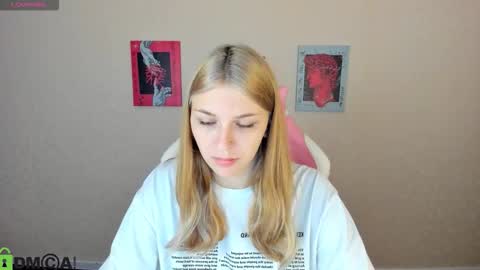 sabrina_moun online show from September 2025 01:05:01 AM