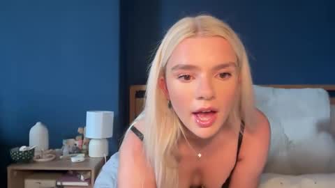 sabrina online show from September 2025 02:52:01 PM