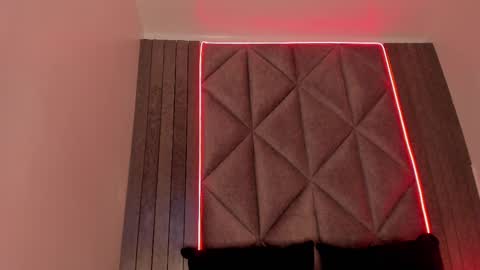 S A B R I N A  online show from February 2025 03:32:02 PM