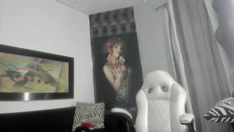 Snapshot of sabrinaxxx11 chatting on October 2025 12:05:01 PM sabrinaxxx11 online show from October 2025 12:05:01 PM