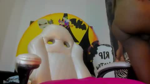 Snapshot of sabrinaxxx11 chatting on October 2025 11:15:02 PM sabrinaxxx11 online show from October 2025 11:15:02 PM