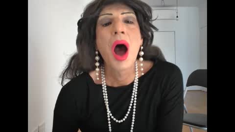 Sabrina online show from October 2025 08:45:02 AM