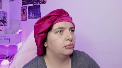 Snapshot of sachi_meow chatting on November 2025 11:44:02 AM Ig online show from November 2025 11:44:02 AM