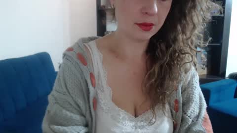 sacrletardiente online show from September 2025 01:00:02 PM