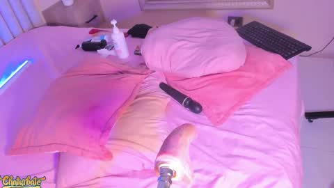 Mara online show from October 2025 05:08:01 AM