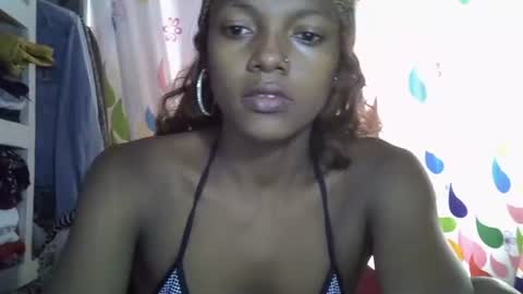 Snapshot of safira19 chatting on October 2025 06:14:02 AM safira19 online show from October 2025 06:14:02 AM