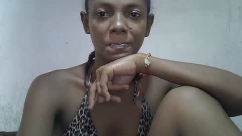 Snapshot of safira19 chatting on November 2025 07:09:02 AM safira19 online show from November 2025 07:09:02 AM