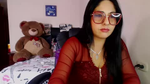 Karina online show from September 2025 06:08:01 PM