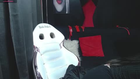 Snapshot of sailor_moon07 chatting on December 2024 03:47:01 AM sailor online show from December 2024 03:47:01 AM