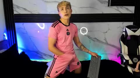 Juan online show from October 2025 05:30:01 AM