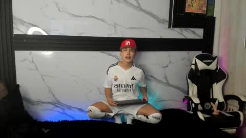 Juan online show from October 2025 09:30:01 PM