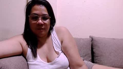 saint_flowerxxx online show from February 2025 02:35:02 PM