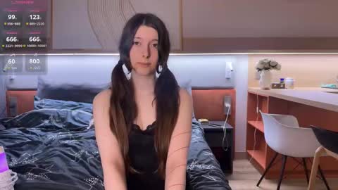 Snapshot of saintsroww chatting on December 2025 08:20:02 AM Alice online show from December 2025 08:20:02 AM