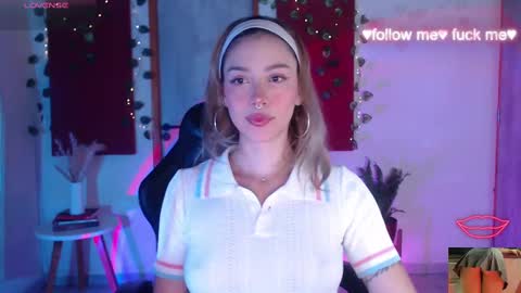 Snapshot of sakuraa_beauty chatting on November 2025 04:37:01 AM Sakura online show from November 2025 04:37:01 AM