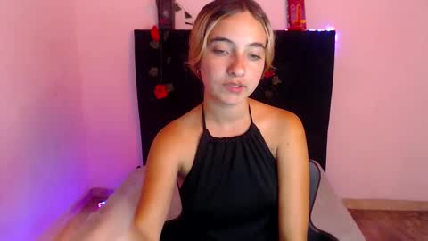 Snapshot of sakuraa_petitex chatting on September 2025 04:17:02 AM Sakura online show from September 2025 04:17:02 AM